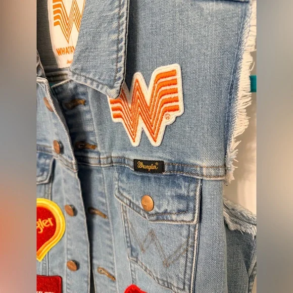 WRANGLER X WHATABURGER WOMEN'S CUT-OFF VEST - Picture 3 of 10
